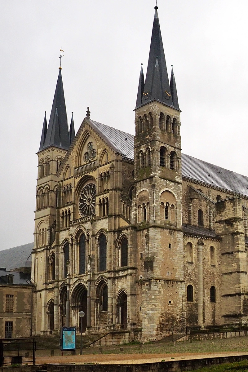 wijngaardsberg-geschiedenis-img-Abdij-Saint-Remi